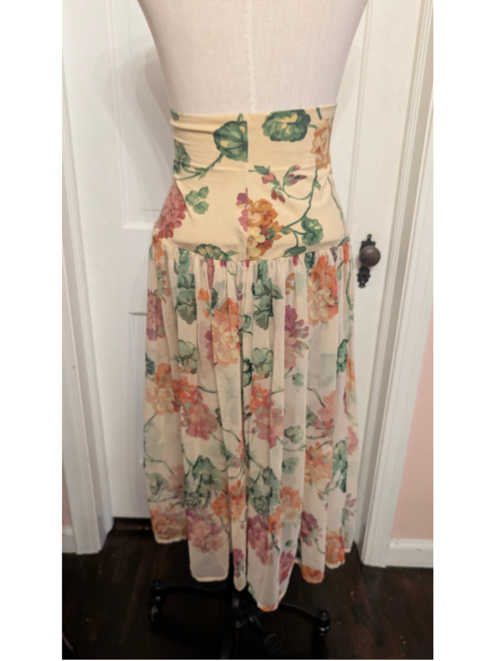 Vintage punk label Betsey Johnson Floral Midi Skirt, Size M, Beige and Green